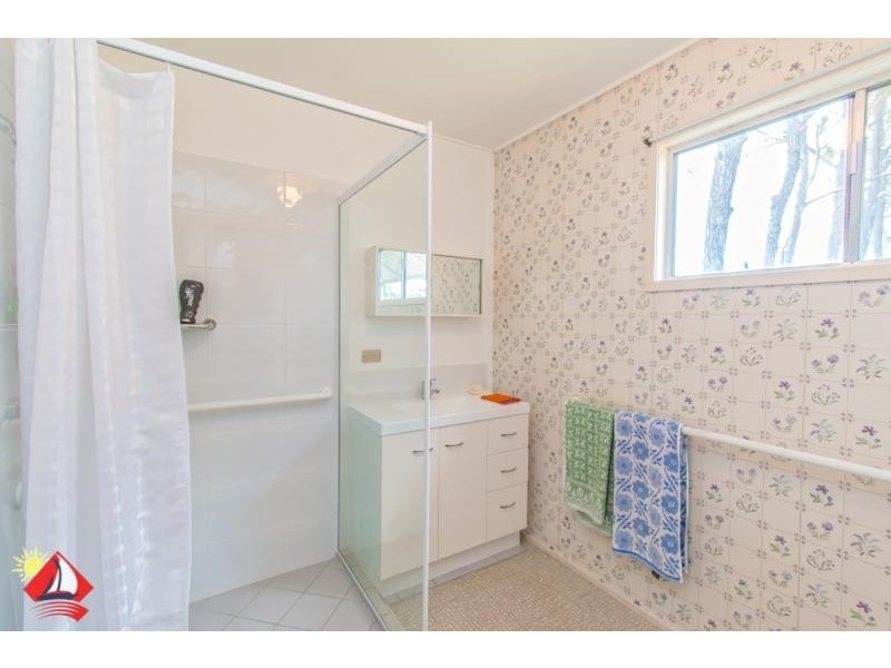 19 Grace Street, Beachmere QLD 4510