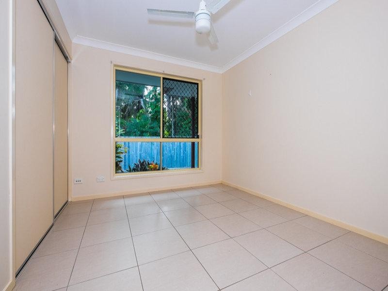 2/143 Bishop  Road, Beachmere QLD 4510