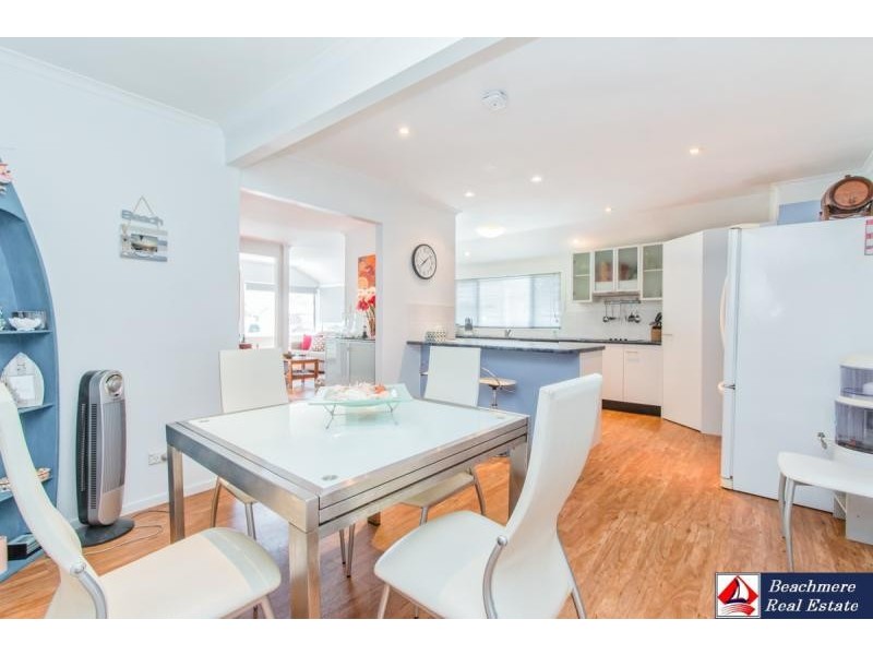 106 BIGGS Avenue, Beachmere QLD 4510