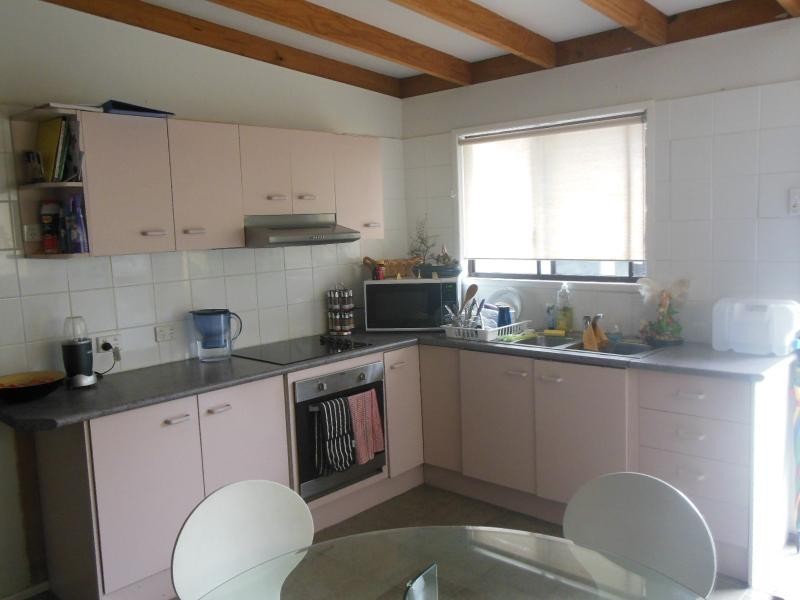 32 Bayside Drive, Beachmere QLD 4510