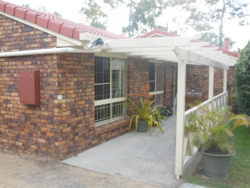 4 Savage Street, Beachmere QLD 4510