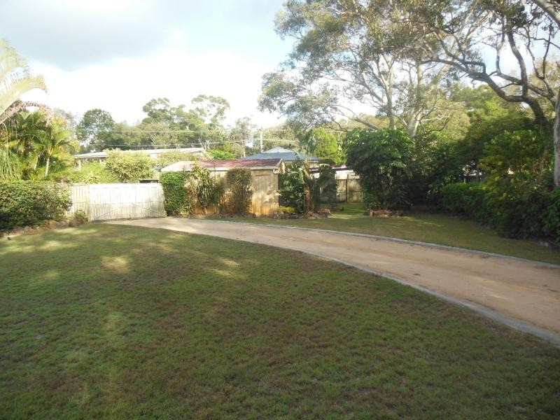 4 Savage Street, Beachmere QLD 4510