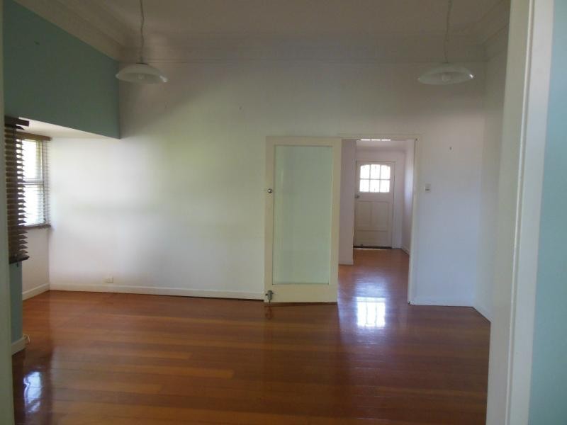 31 BISHOP Road, Beachmere QLD 4510