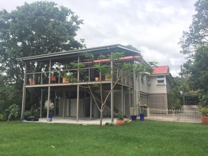 31 BISHOP Road, Beachmere QLD 4510