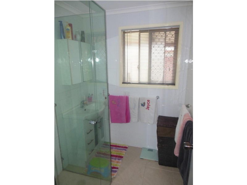 18 James Road, Beachmere QLD 4510