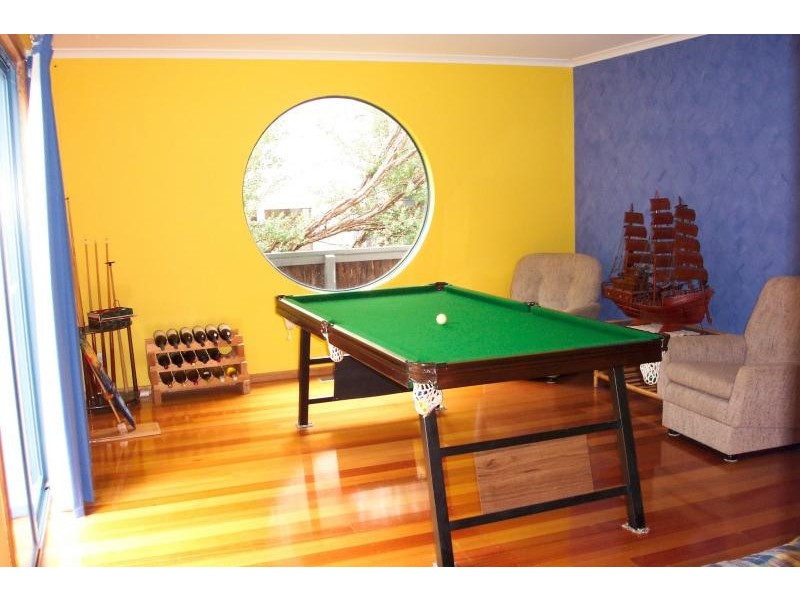 64 Lohr Avenue INVERLOCH 3996, Inverloch VIC 3996