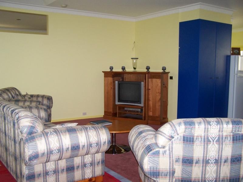 6 Evan Place INVERLOCH 3996, Inverloch VIC 3996