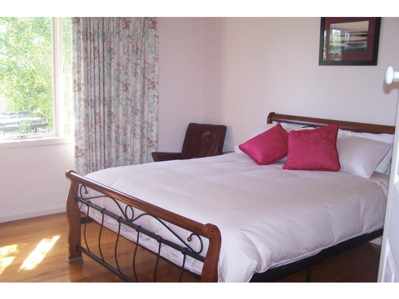 11 Halford  Street INVERLOCH 3996, Inverloch VIC 3996