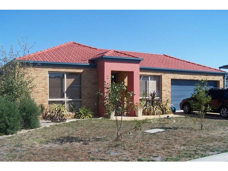 16 Mariner Place INVERLOCH 3996, Inverloch VIC 3996