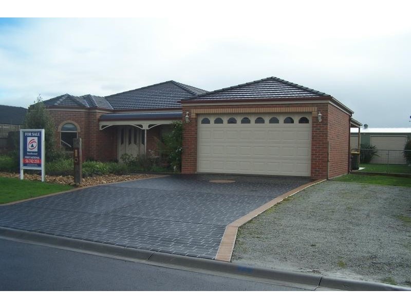11 Royal Parade INVERLOCH 3996, Inverloch VIC 3996