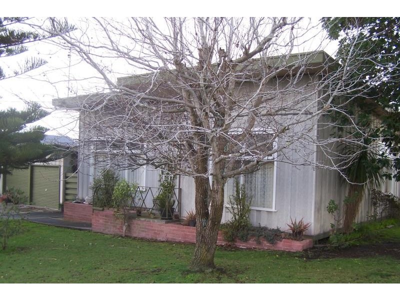 32 Bruce Street INVERLOCH 3996, Inverloch VIC 3996