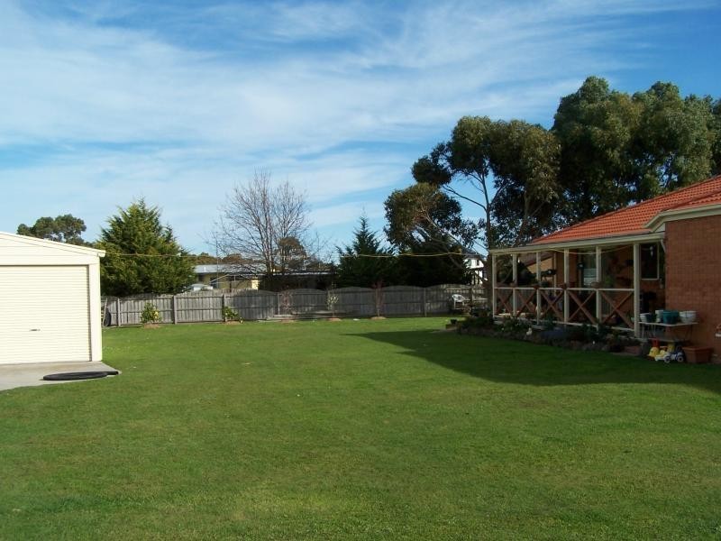 6 Heather Grove INVERLOCH 3996, Inverloch VIC 3996