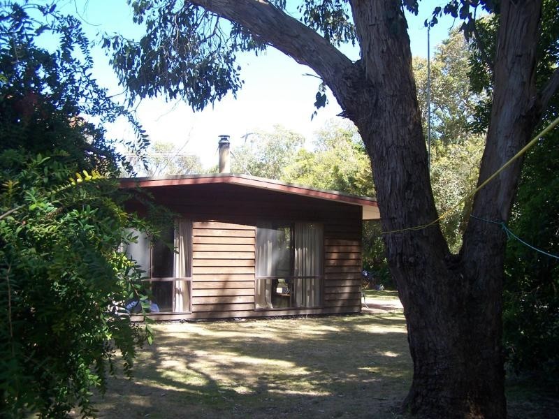 4 Florida Avenue INVERLOCH 3996, Inverloch VIC 3996