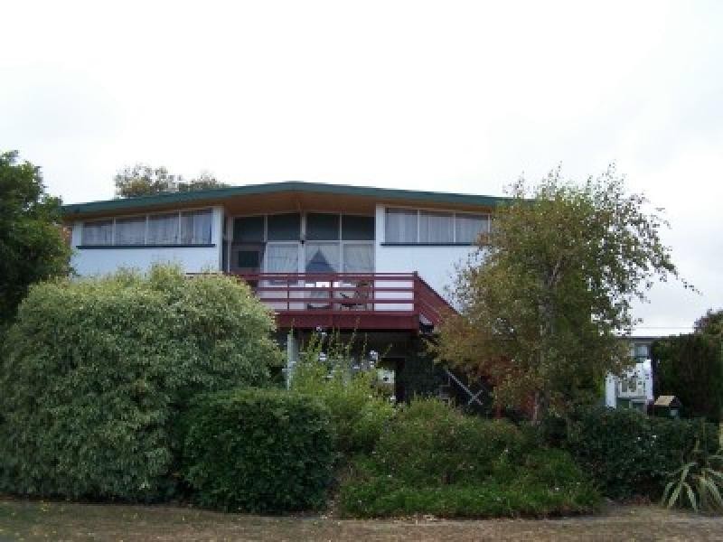 15 Darling Avenue INVERLOCH 3996, Inverloch VIC 3996