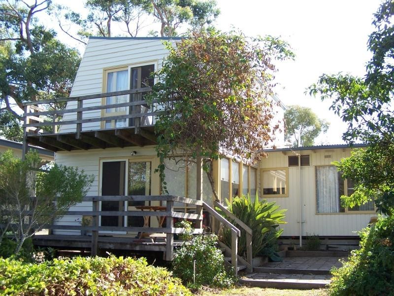 34 Pier  Road INVERLOCH 3996, Inverloch VIC 3996