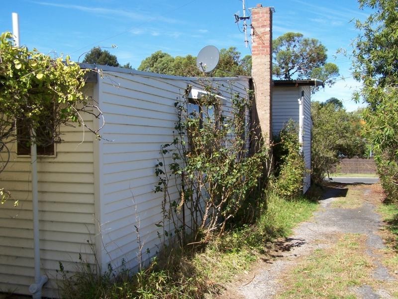 9  Scarborough Street INVERLOCH 3996, Inverloch VIC 3996