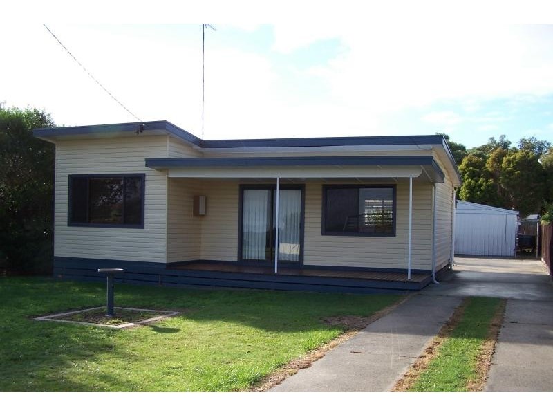 82 Williams Street INVERLOCH 3996, Inverloch VIC 3996