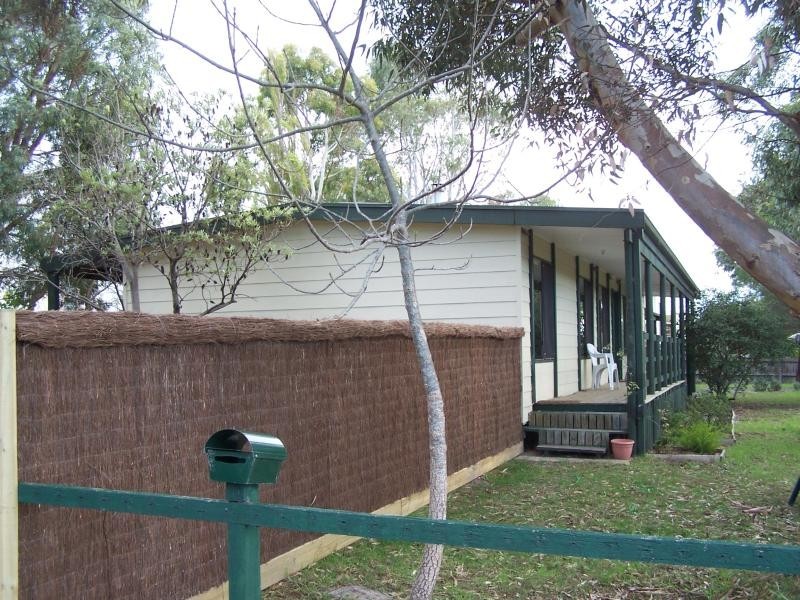 51  Pier Road INVERLOCH 3996, Inverloch VIC 3996