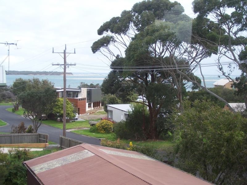 60 Bayview Avenue INVERLOCH 3996, Inverloch VIC 3996