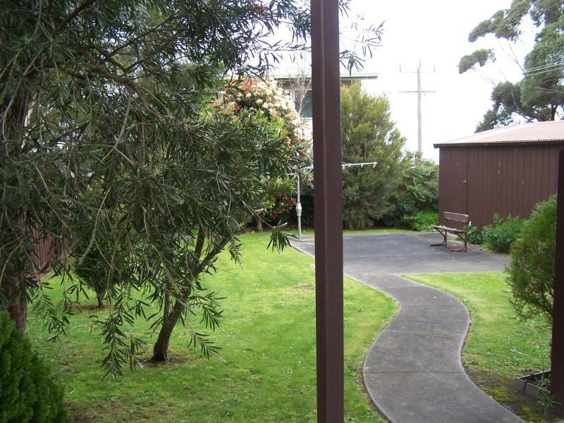 60 Bayview Avenue INVERLOCH 3996, Inverloch VIC 3996