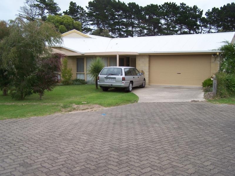 10 Streeton Court INVERLOCH 3996, Inverloch VIC 3996