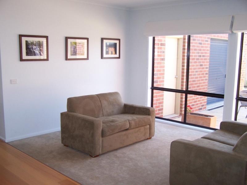 6 Surrey Place INVERLOCH 3996, Inverloch VIC 3996