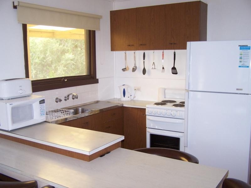 192 Surf Parade INVERLOCH 3996, Inverloch VIC 3996