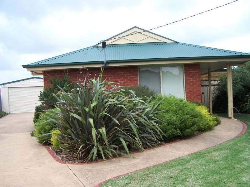 2 Usher  Court INVERLOCH 3996, Inverloch VIC 3996