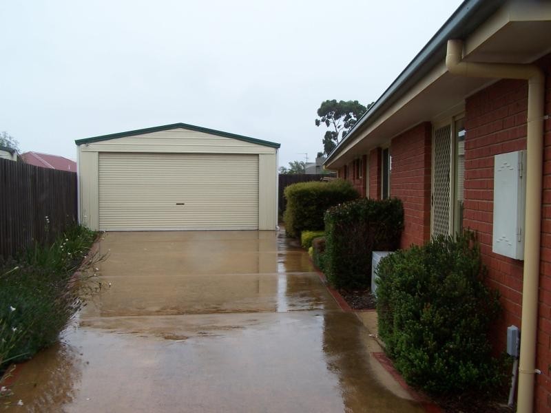 2 Usher  Court INVERLOCH 3996, Inverloch VIC 3996