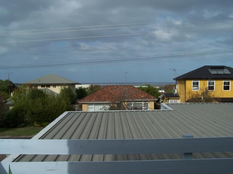 71 Bayview Avenue INVERLOCH 3996, Inverloch VIC 3996