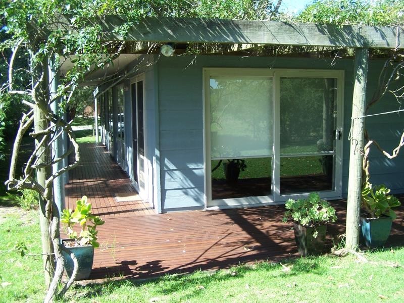 9 Lohr  Avenue INVERLOCH 3996, Inverloch VIC 3996
