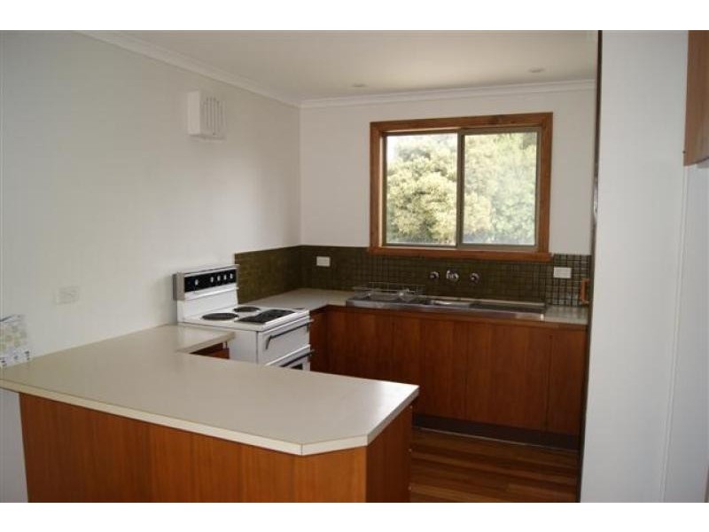 2  Hamilton  Street INVERLOCH 3996, Inverloch VIC 3996
