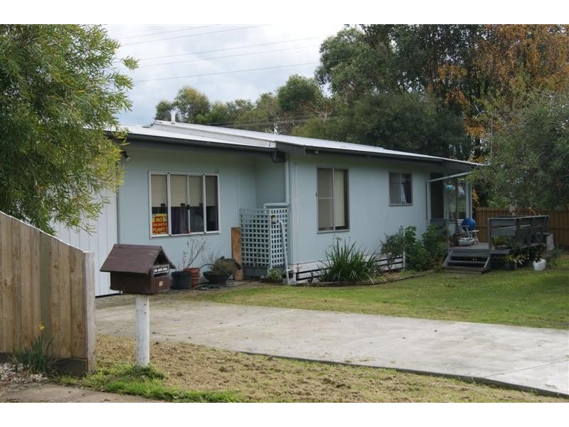 53 Wonthaggi  Road INVERLOCH 3996, Inverloch VIC 3996