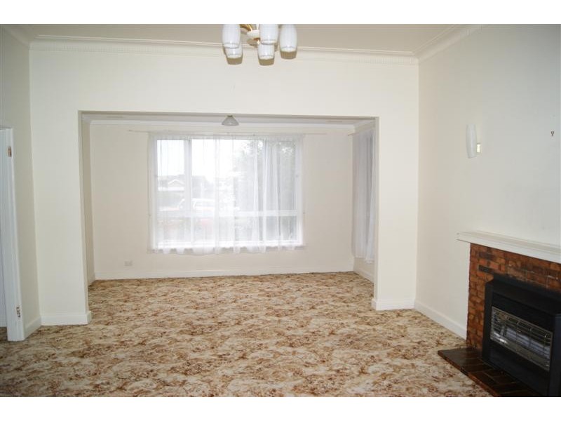 25 Bayview  Avenue INVERLOCH 3996, Inverloch VIC 3996