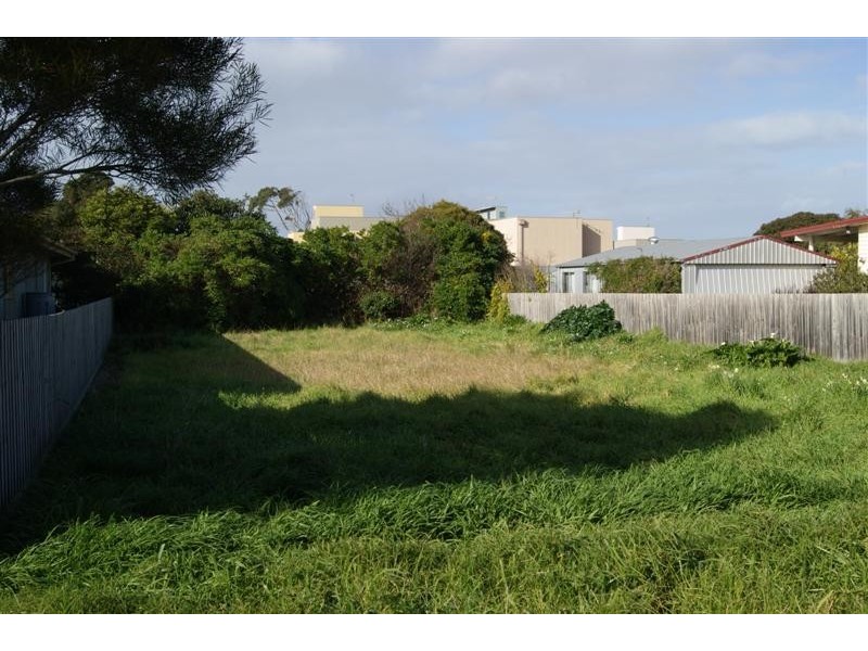 4 Pier Road INVERLOCH 3996, Inverloch VIC 3996