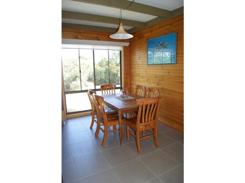 202 Surf Parade INVERLOCH 3996, Inverloch VIC 3996