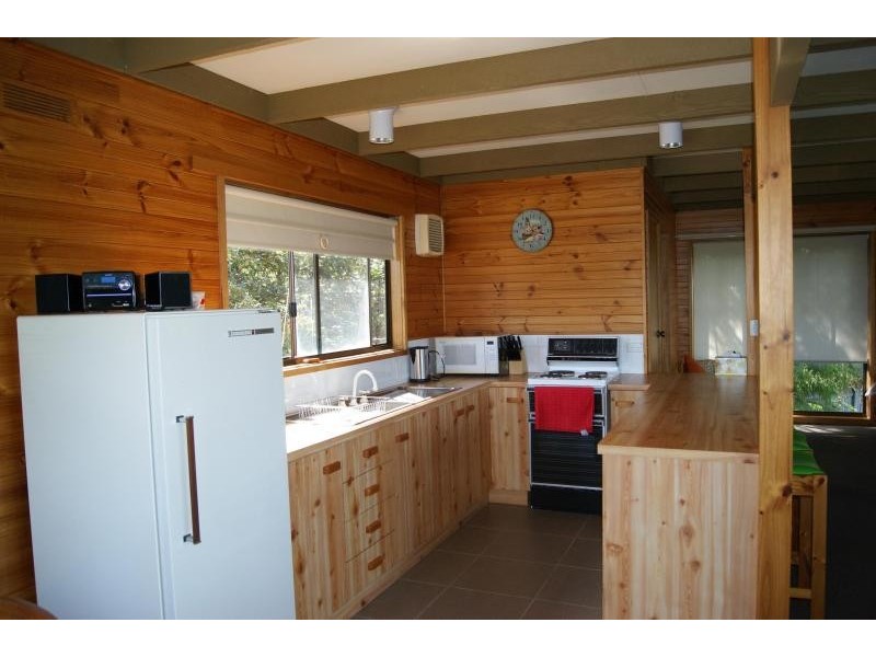 202 Surf Parade INVERLOCH 3996, Inverloch VIC 3996