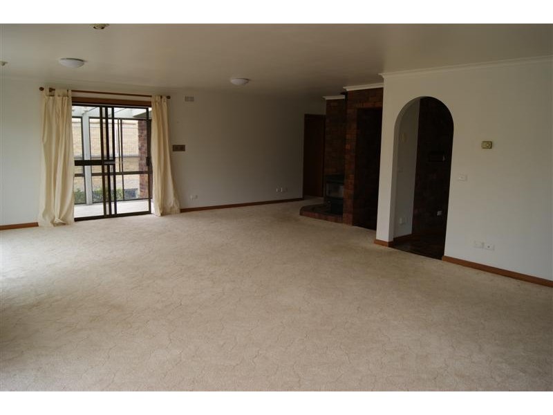 144 Surf Parade INVERLOCH 3996, Inverloch VIC 3996