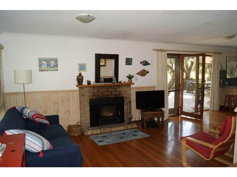 150 Lohr Avenue INVERLOCH 3996, Inverloch VIC 3996