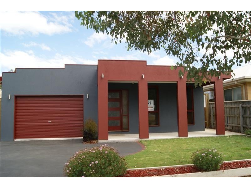 15 Dixon Street INVERLOCH 3996, Inverloch VIC 3996