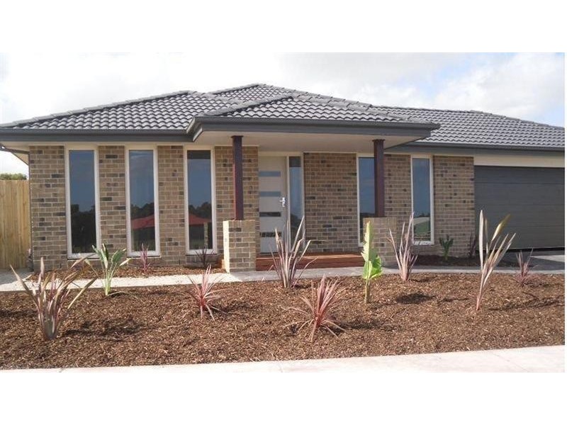 10 Plover Way INVERLOCH 3996, Inverloch VIC 3996