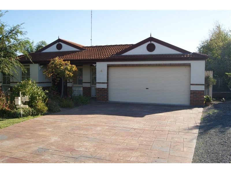4 Chelsea Square INVERLOCH 3996, Inverloch VIC 3996