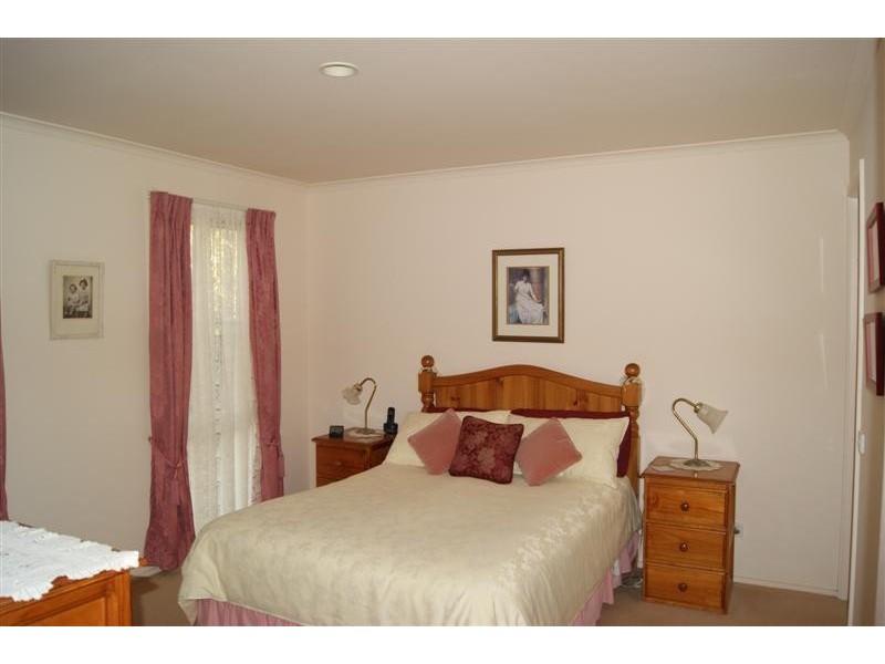 4 Chelsea Square INVERLOCH 3996, Inverloch VIC 3996