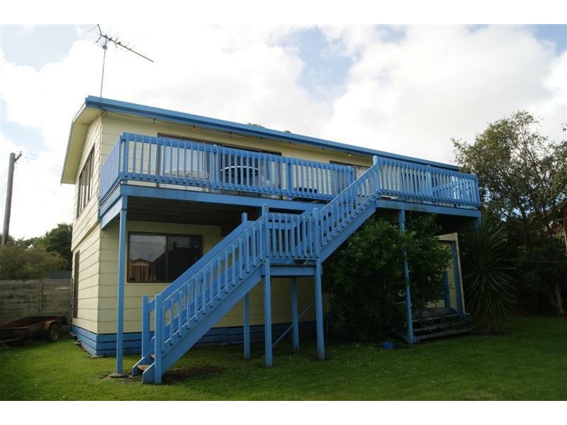 4 Beilby Avenue INVERLOCH 3996, Inverloch VIC 3996