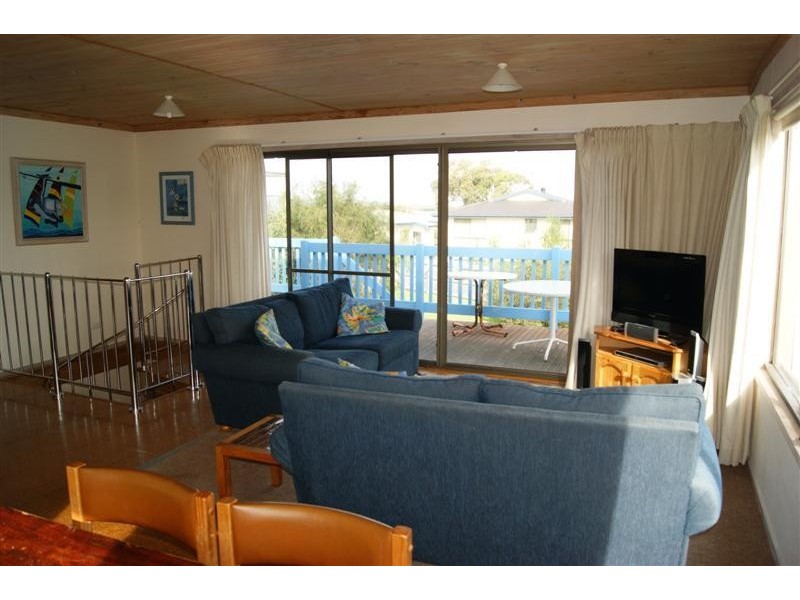 4 Beilby Avenue INVERLOCH 3996, Inverloch VIC 3996