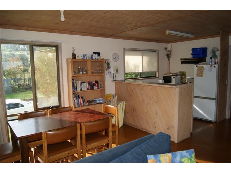 4 Beilby Avenue INVERLOCH 3996, Inverloch VIC 3996