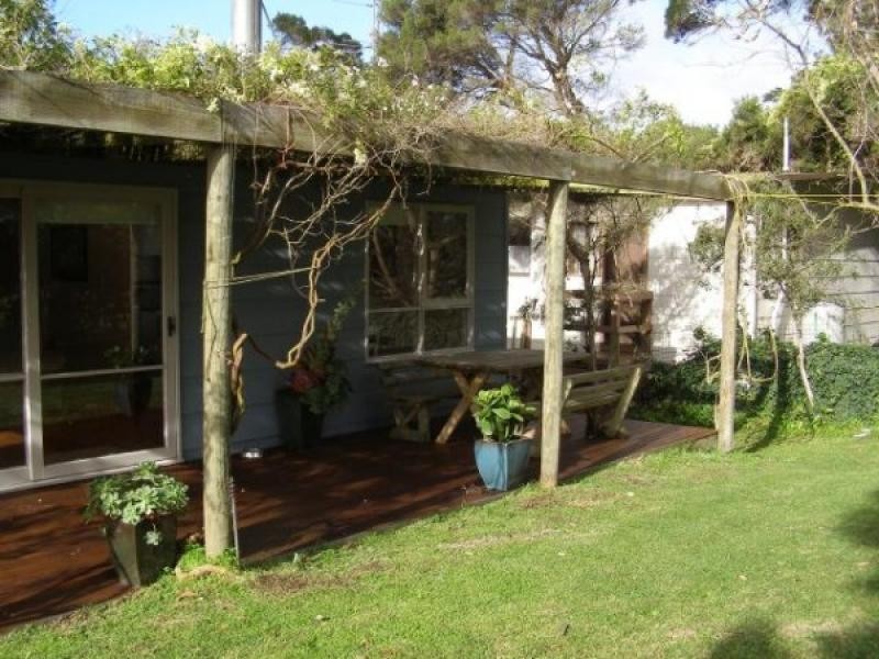 9 Lohr Avenue INVERLOCH 3996, Inverloch VIC 3996