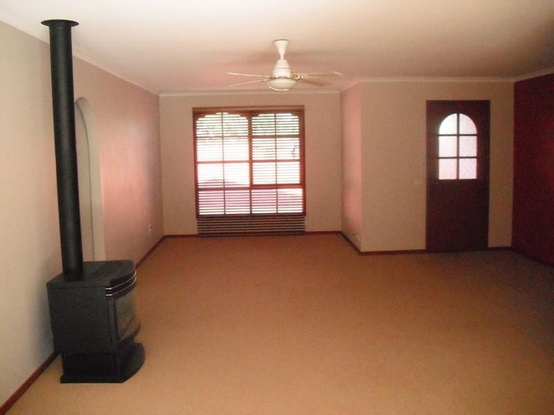 16 Karawatha  Circuit COOMA 2630, Cooma NSW 2630
