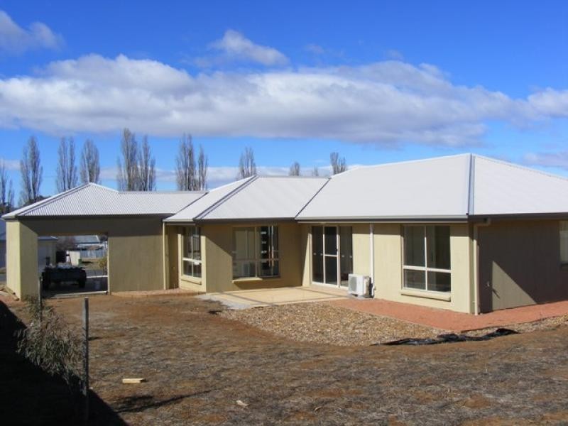 26 Gungarlin Street BERRIDALE 2628, Berridale NSW 2628