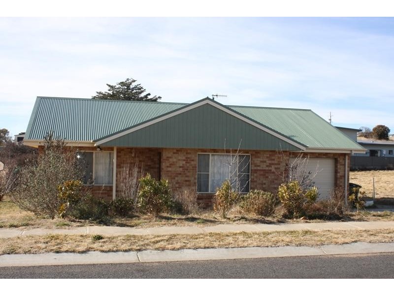 16 East Camp Drive COOMA 2630, Cooma NSW 2630